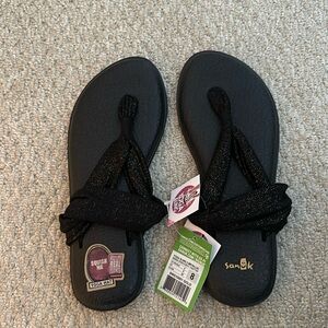 Black Flipflops new with tags